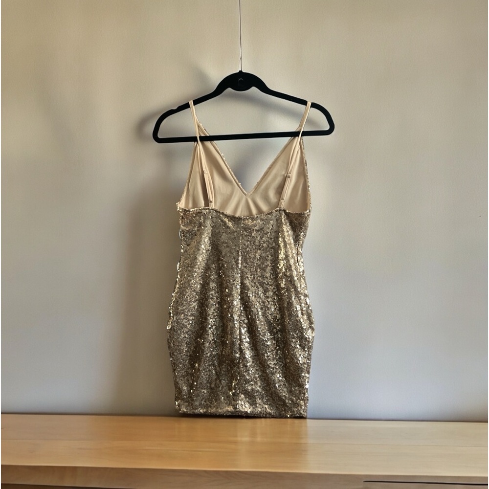 Just Cuella Women’s Mini Sequin Metallic Dress Size 4-6. - Picture 4 of 5